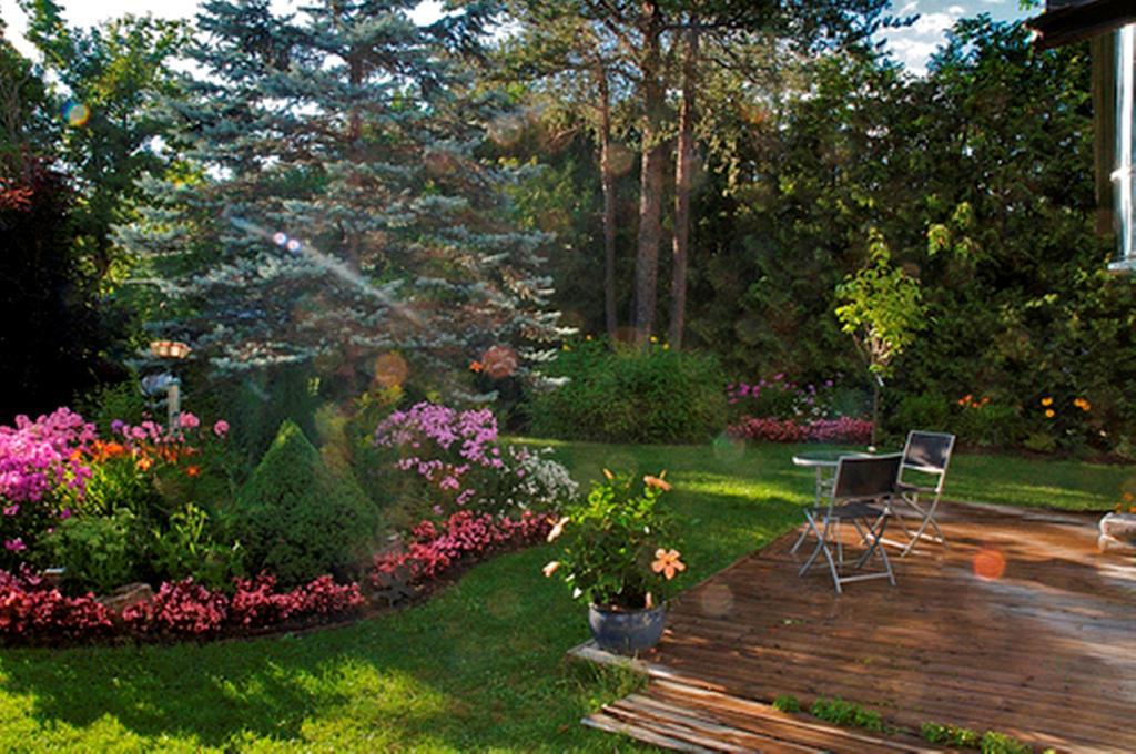 Gîte Au Pied Du Courant Mont-Laurier Exterior foto