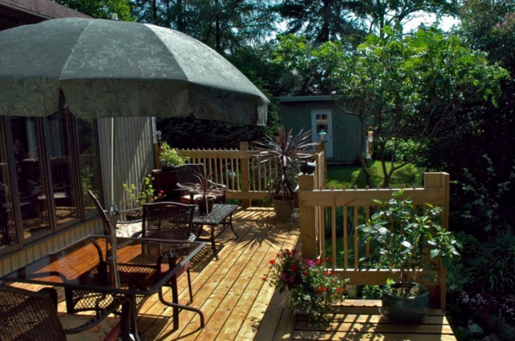 Gîte Au Pied Du Courant Mont-Laurier Exterior foto